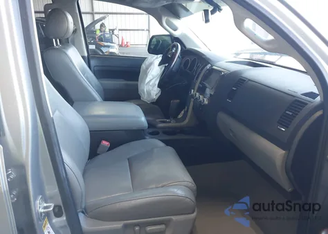 2011 Toyota Tundra Crewmax Limited из США, поврежденный, VIN 5TFHW5F11BX195437